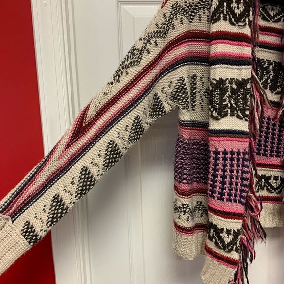 American Eagle Open Front Fringe Blanket Cardigan sz M - Picture 3 of 5